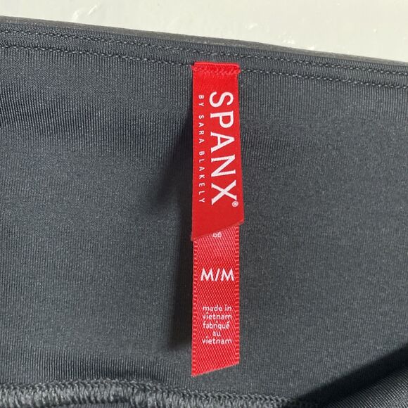 SPANX Moto Leggings Women's Medium Black Faux Leather Quilted Pull On Stretchy - Picture 6 of 9